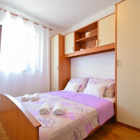 Apartment Natasa Novi Vinodolski Room photo